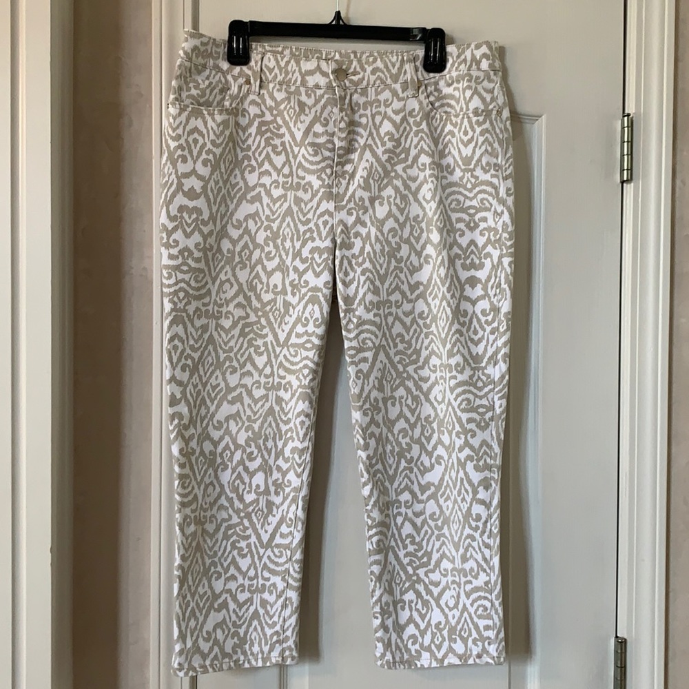 Chico’s - Size 2 - White/Tan Crop Jeans
